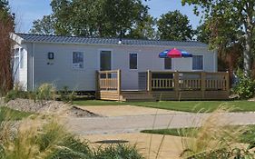 Luxe Chalet Met 2 Badkamers Op Camping De Oase - Joycasa